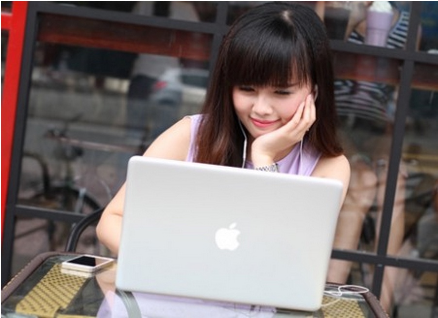 Học online là giải pháp học tiếng hàn hữu ích