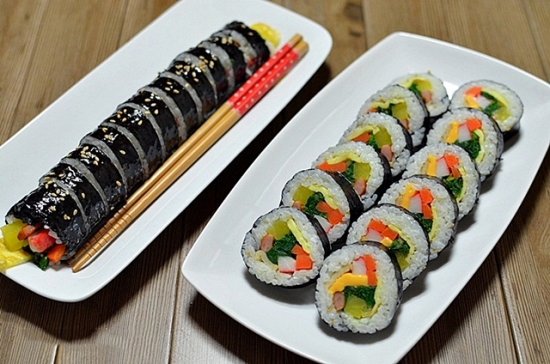 Cơm cuộn Hàn Quốc - Kimbap